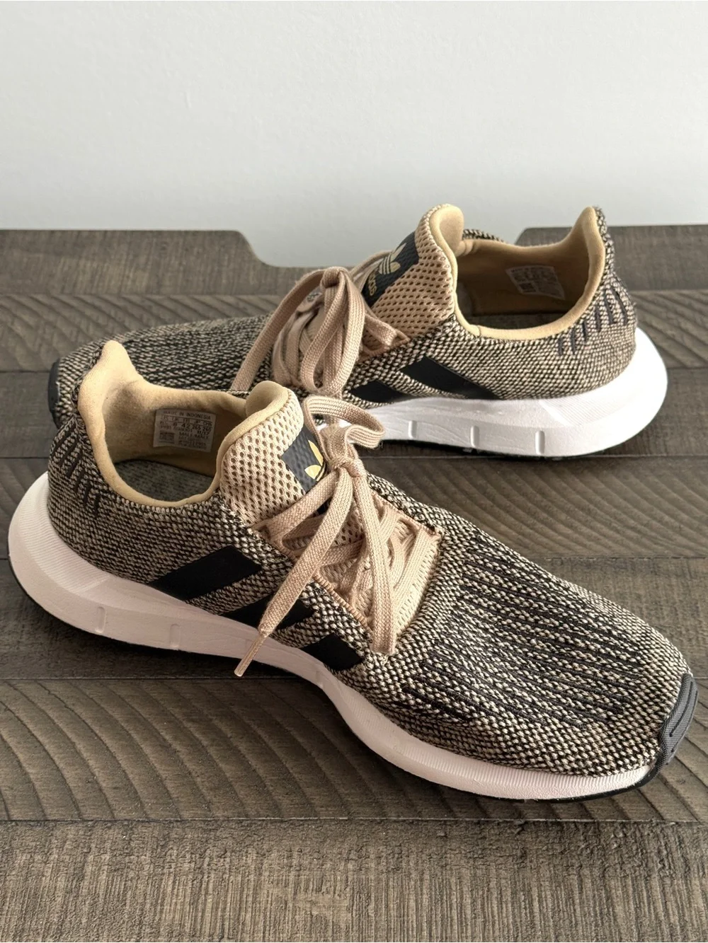 Adidas Men’s Swift Run Sneakers Size 8.5